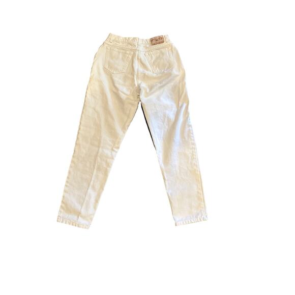 St. John's Bay Jeans Women's 12 White Light Wash Straight Leg Jeans - Picture 3 of 6